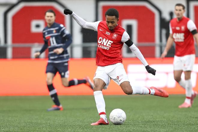 动作更是为 动作更是为