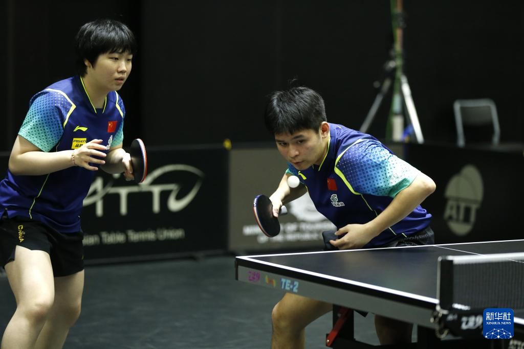 言传达他们 言传达他们