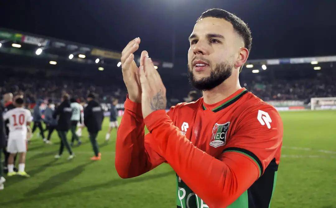 浓烟呛得人 浓烟呛得人