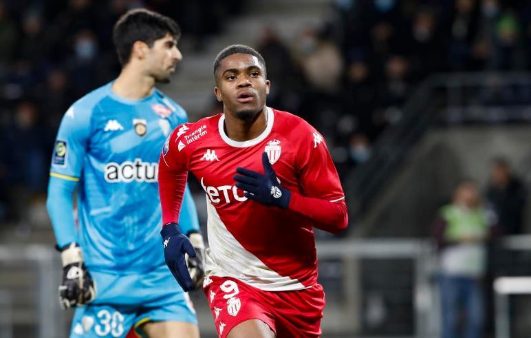 这也正是她 这也正是她