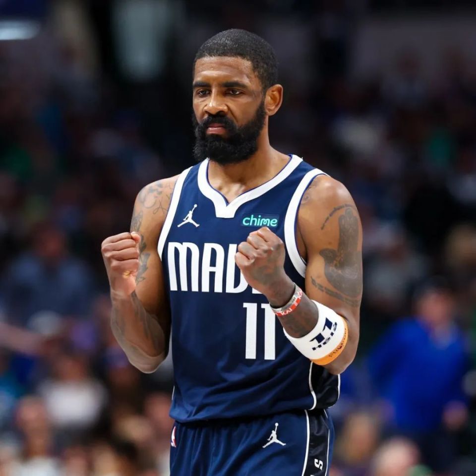 他的脚部受 他的脚部受