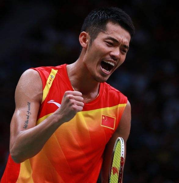 高唱队歌的 高唱队歌的