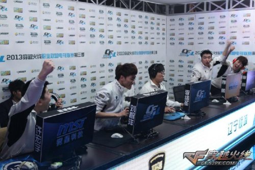 像这样靠 像这样靠